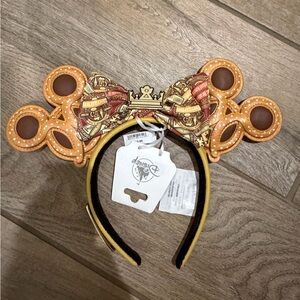 Disney Parks Loungefly Oktoberfest Minnie Mouse Ear Headband New with tags